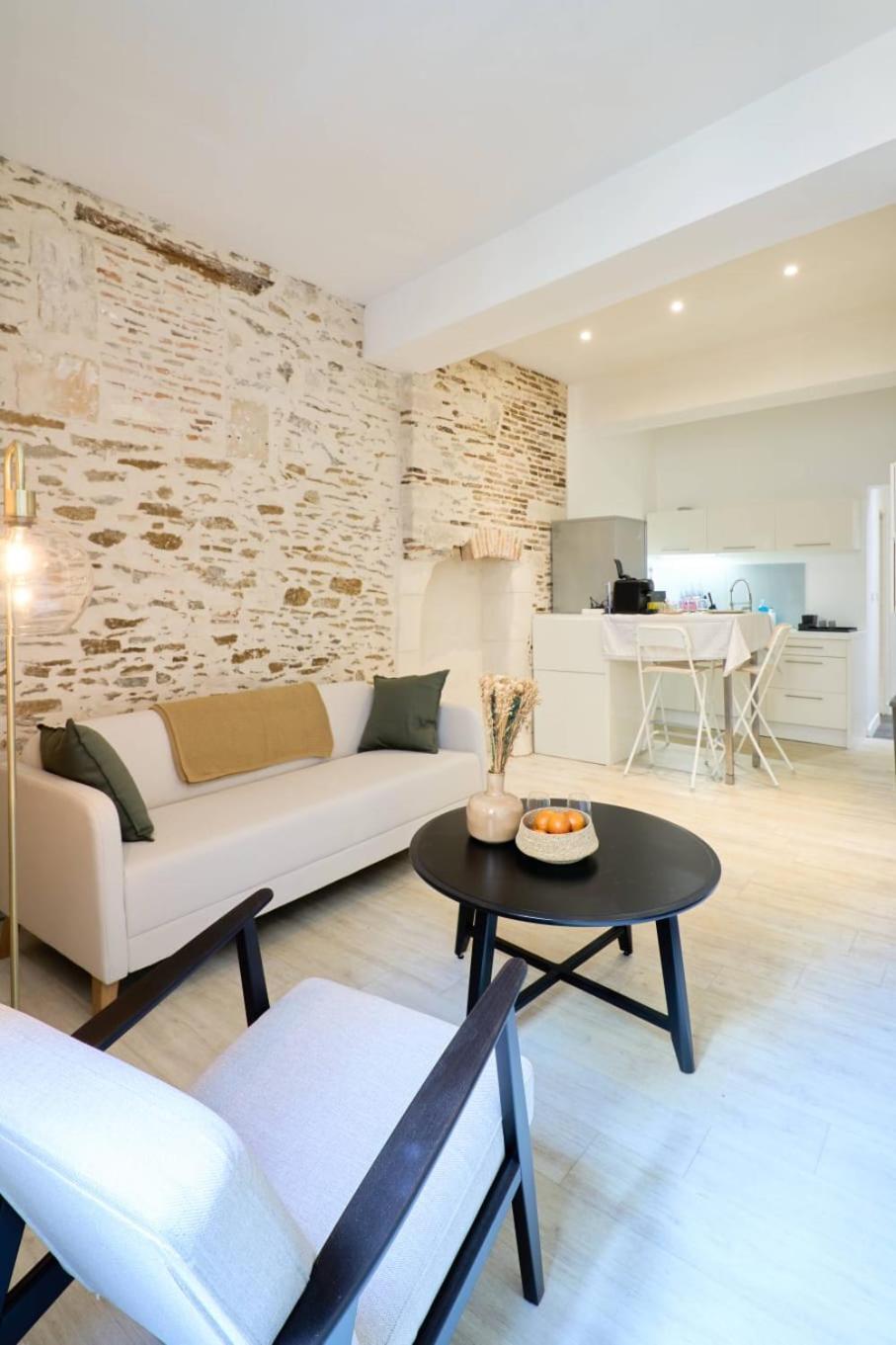 La Loge Des Carmelites Coeur De Nantes Wifi Apartment Exterior photo